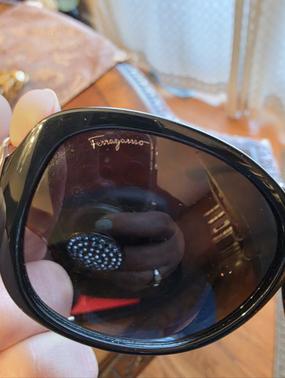 Salvatore Ferragamo Black Round Sunglasses with Tinted Lenses - Picture 4 of 7